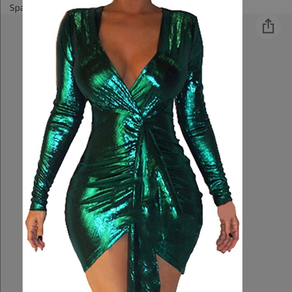 Sexy, Green, Sparkly, Long Sleeve Dress. Never Worn (Large)